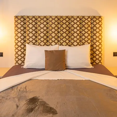 Lakeview Heaven Otel Lonato