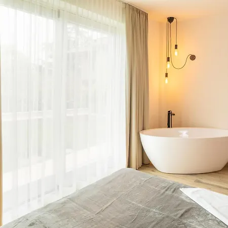 Lakeview Heaven Otel 4*